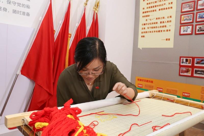 【新春走基层】贵阳贵乌社区：家门口，有“医”靠